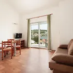 Lumaduma טרוגיר