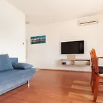 Lumaduma 아파트