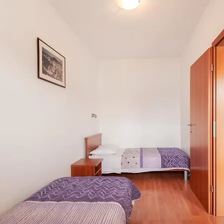 Lumaduma تروغير