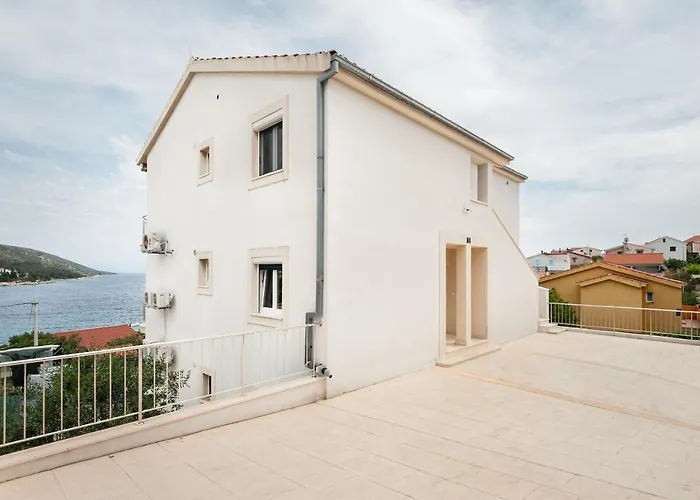Apartman Lumaduma *